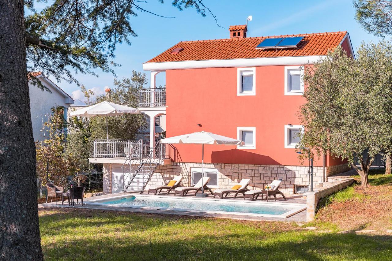 Villa Polion Peroj Exteriér fotografie